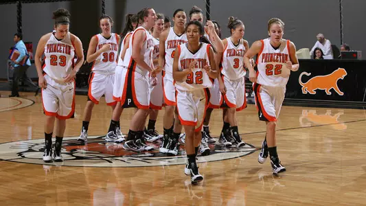 Women's Basketball Earns Ranking in ESPN Mid-Major Poll