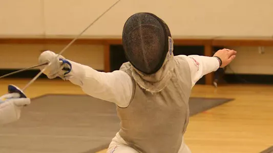 Fencing Teams Undefeated After First Day of Ivy Meets (with video)