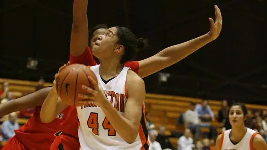 Women's Basketball Travels to the Lone Star State For Sunday Game