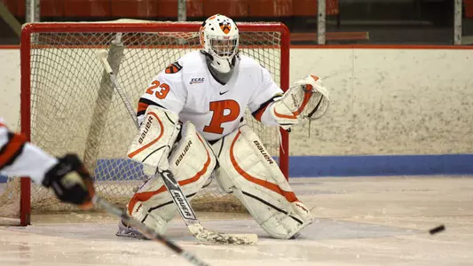 Women's Hockey Makes Tuesday Trip to Quinnipiac