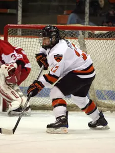 Women's Hockey Faces Quinnipiac in Home-and-Home Series