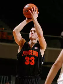 Dartmouth Holds Off Men's Basketball, 66-63