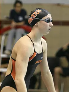 Perfect Record, Top-20 NCAA Finish Highlight Record-Setting 08-09 Women's Swim/Dive Season