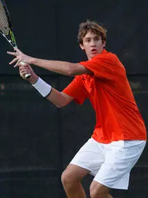 Men's Tennis Advances Three to Finals at USTA Tournament