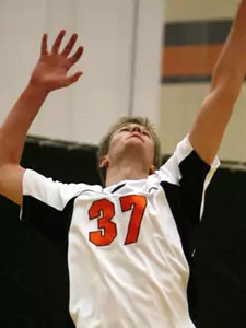 Men's Volleyball Moves Back To .500 With Road Win At NYU