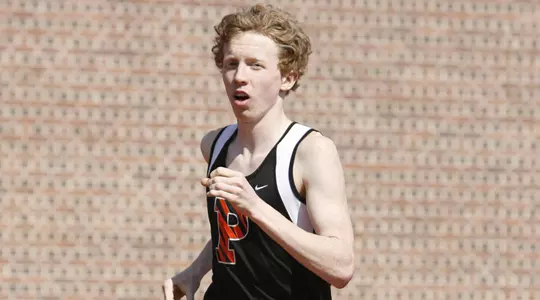 Kaulbach Leads Men's Cross Country to Paul Short Win