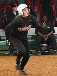 Softball Splits with Rutgers in Thursday Twinbill