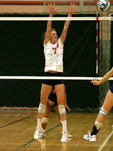 Volleyball Suffers Second Hearbreaker Of Season, Falls 3-2 To George Washington