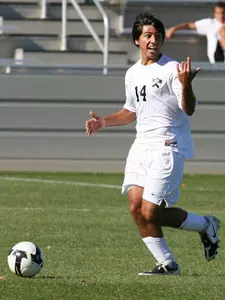 Men's Soccer Loses Lead, Falls 3-2 at Lehigh