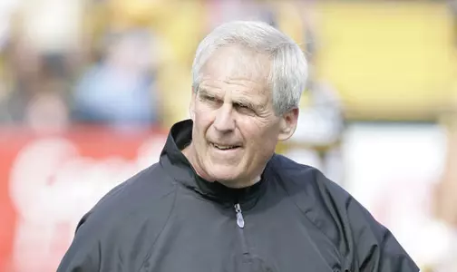 Veteran Football Coach Dennis Goldman Returns To Coach WRs