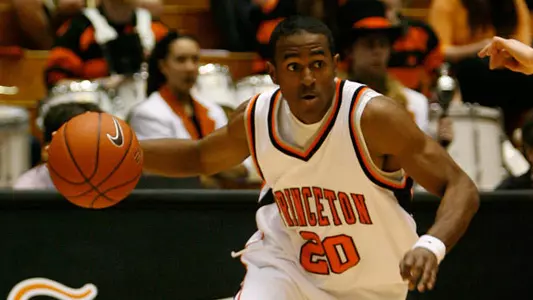 Men's Basketball Preseason News and Notes