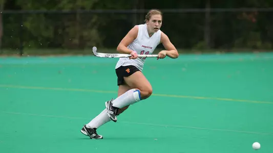 Field Hockey Falls Late at #11 Penn State