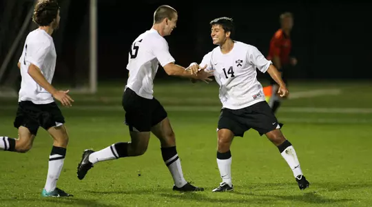 Walburn Scores Two in Men's Soccer 3-0 Victory Over Dartmouth