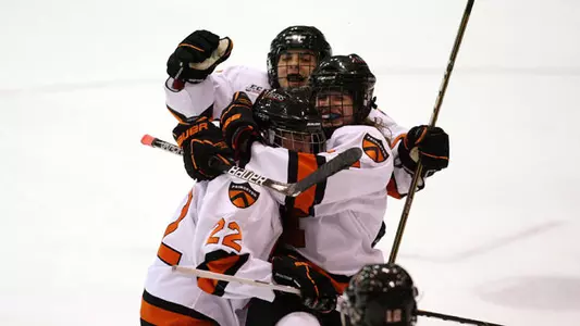 Butler and Laing Net First Career Goals in Women's Hockey Win Over Colgate