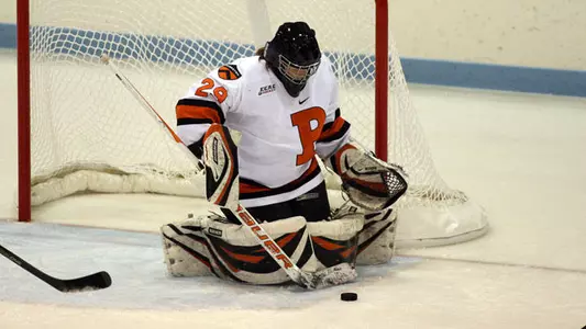 Women's Hockey Skates to 2-2 Tie with #10 Harvard