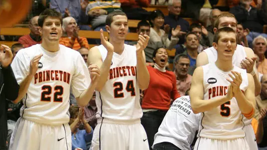 Men's Hoops Earns Shot at No. 19/21 UCF Thursday Night
