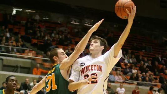 Men's Basketball to Make First Visit to Monmouth's MAC Wednesday