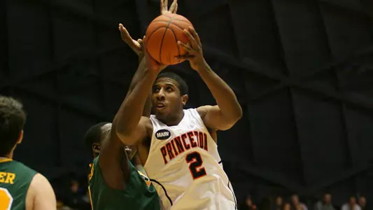 Men's Basketball Holds Off Northeastern 65-63