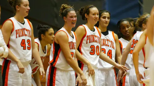 Women's Basketball Begins Quest for Ivy Title Hosting Penn Saturday