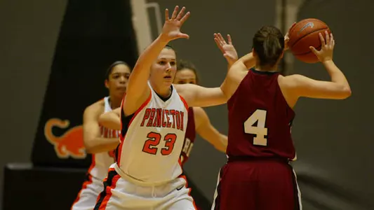 Women's Basketball Returns Home to Host Cornell/Columbia This Weekend
