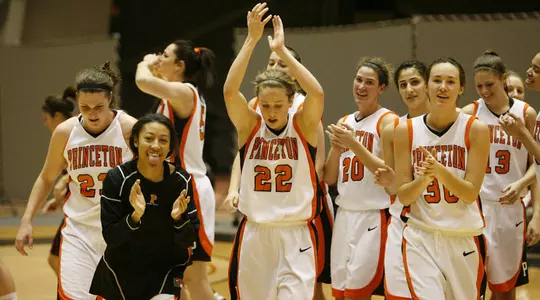 Women's Hoops Wins Ivy League, Punches First Ticket to the Big Dance
