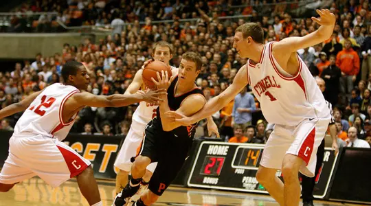 Men's Hoops Pushes Cornell, Falls 48-45 (with video)