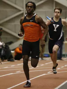 Hollimon Sets Record in the 300 at Princeton Relays