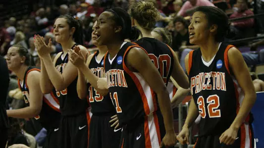Women's Hoops Takes Fourth in Mid-Major Poll