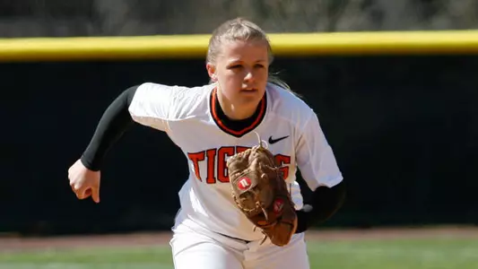 Softball's Candy Button Earns University's Shapiro Prize
