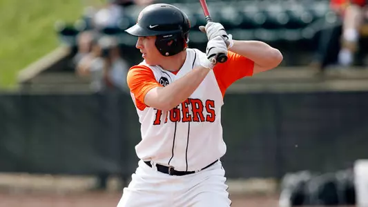 Baseball Splits Season Series with FAU Behind 8-5 Victory Sunday