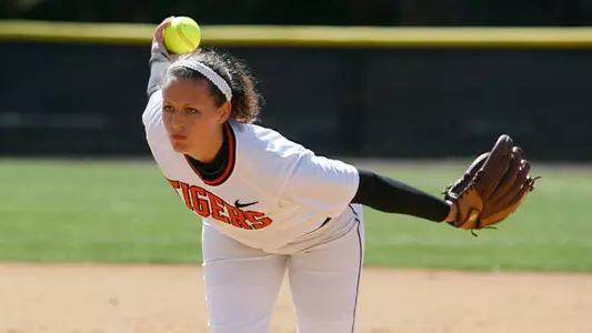 Softball Ends UMBC Visit with 1-0 Loss to Canisius