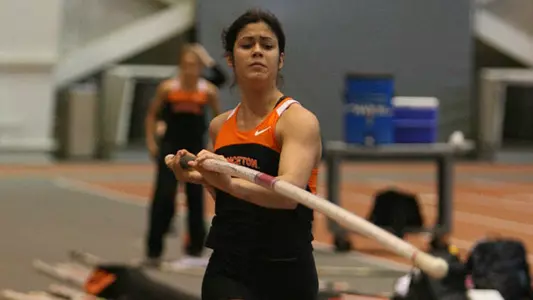 Indoor Track & Field Opens Season Hosting New Year's Invitational