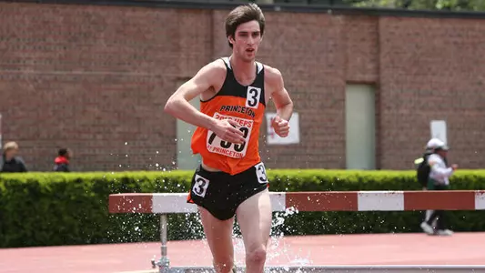 Higginson Qualifies for Steeplechase Finals at NCAA Championships