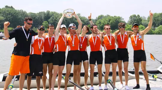 Men's Lightweight Crew Claims Pair Of EARC Yearly Honors