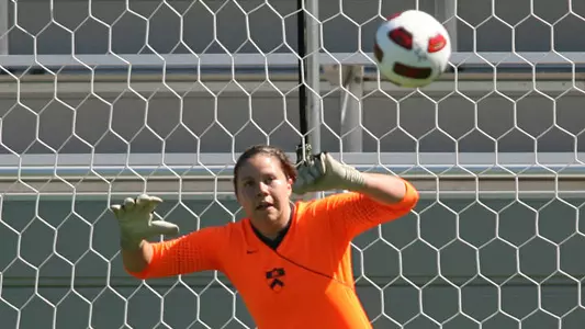 Women's Soccer Looks to Rebound at Hofstra Sunday