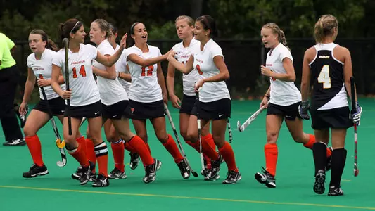Early Goals Lead Field Hockey by VCU 3-1