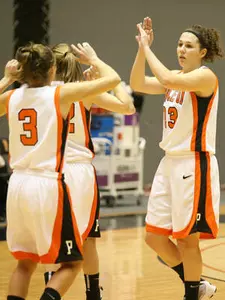 Women's Basketball Wraps Up Regular Season at Penn Tuesday