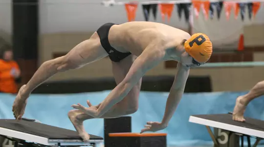 Men's Swimming/Diving Builds On Lead At 2011 Big Al Open With Six More Wins