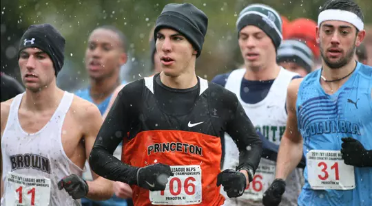 Men's Cross Country Wins Second Straight Heps