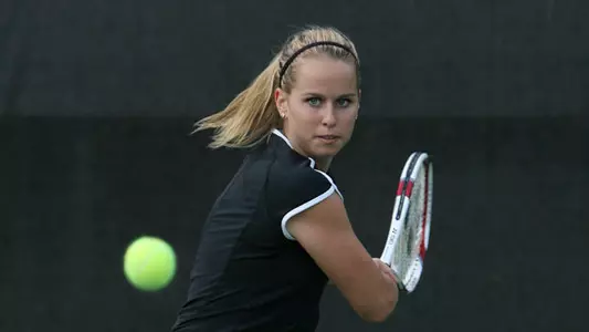 Women's Tennis Enjoys Successful First Day at USTA