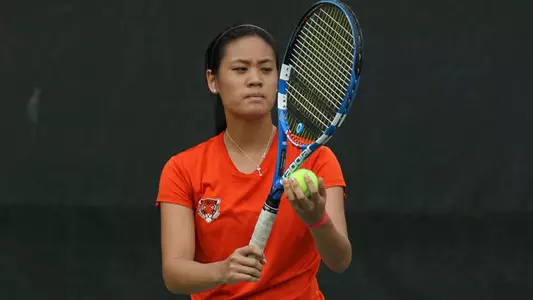 Women's Tennis Sweeps Rutgers, 7-0