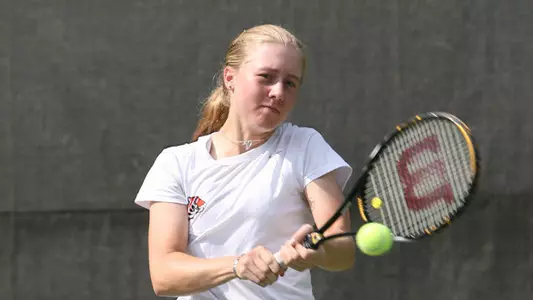 Women's Tennis Finishes Second Day in Missouri