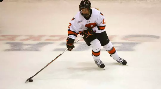 Yale & Brown Host Women's Hockey This Weekend
