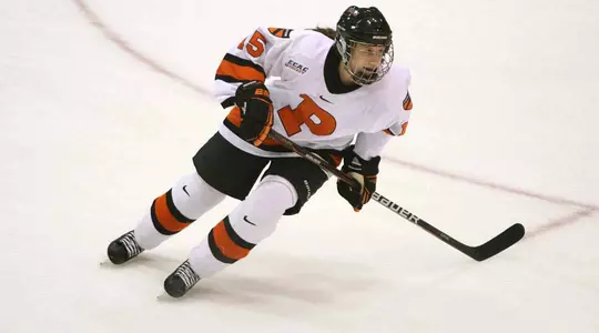 St. Lawrence Upends Women's Hockey 4-1