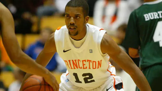 Men's Hoops Comes up Short at Bucknell 62-56