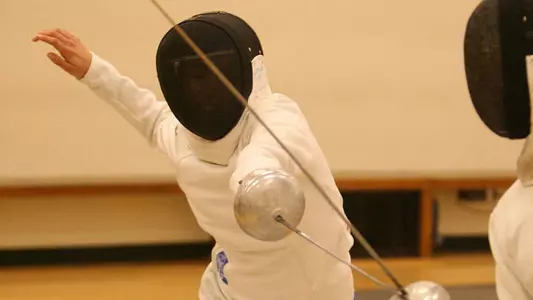 Fencing Wraps Northwestern Meet With 9-0 Sunday
