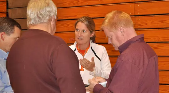 Women's Basketball Works Toward 2011-12 Opener