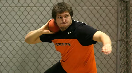 Men's Track Wins Five in Final Indoor Meet