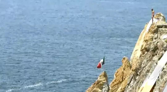 Former Tiger All-America Kent DeMond Wins Major Cliff Diving Competition
