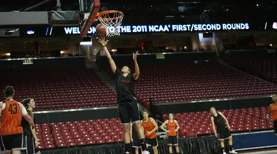 Women's Basketball Prepares for NCAA Tournament